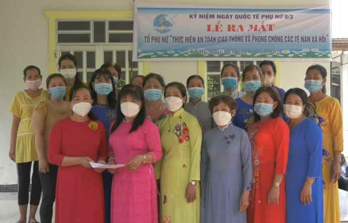 Kế Sách: Ra mắt Tổ Phụ nữ “Thực hiện An toàn giao thông và phòng, chống các tệ nạn xã hội”